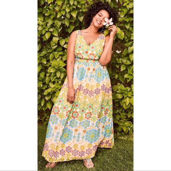 Modcloth Muster the Length Maxi Dress in Retro Floral Dots - Picture 6 of 12